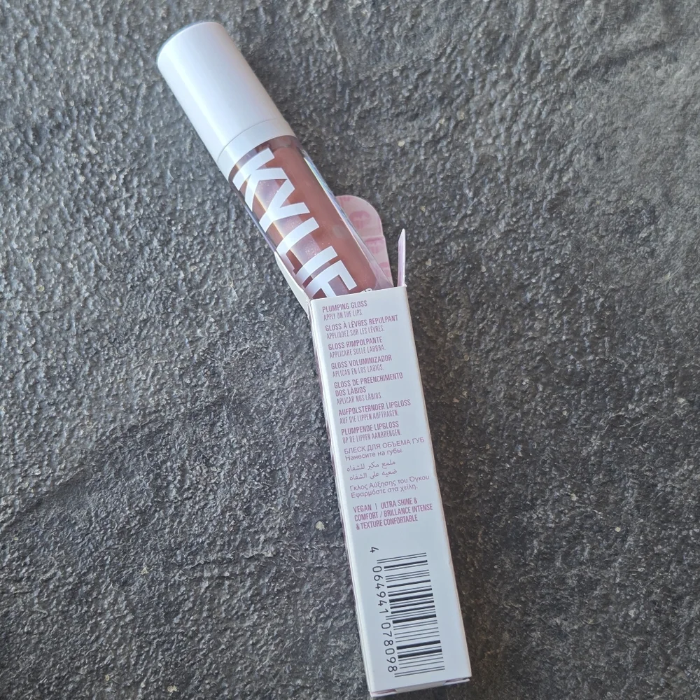 Kylie Cosmetics enhance your